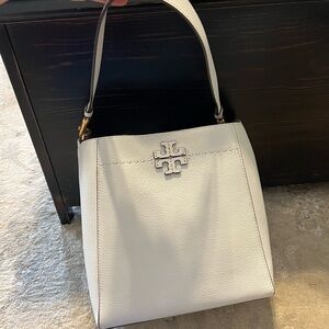 Elegant White Handbag